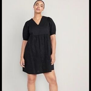 *NWOT* OLD NAVY V-Neck Eyelet Mini Dress, Black, Size 3X